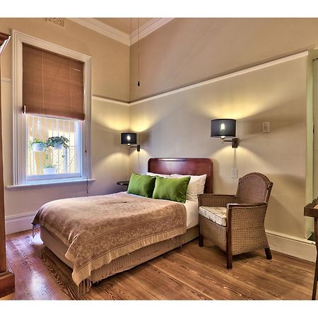 The Cape Colonial Guest House Cape Town Bagian luar foto